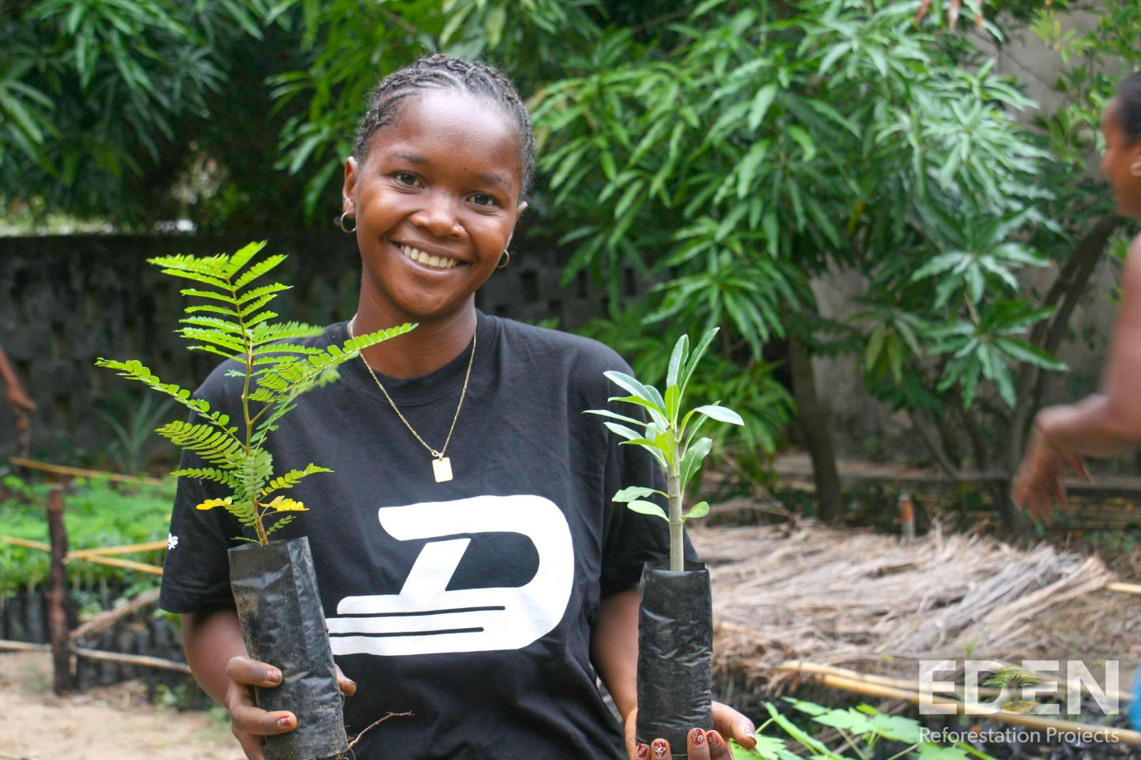 Plant 10 Trees With Eden Reforestation Projects - Evergreen Capsules